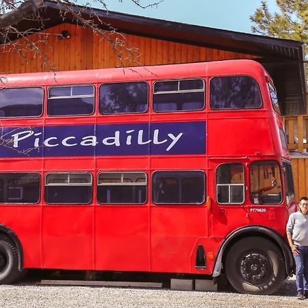 Piccadilly Motel Рейдиум-Хот-Спрингс Экстерьер фото